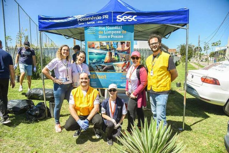 Sesc-PR realiza mobilização para limpeza de rios e praias em 25 cidades