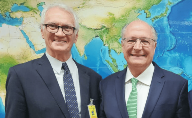 Fecomércio-SP apresenta agenda prioritária do setor de serviços ao vice-presidente da República
