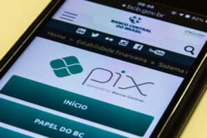 Pix amplia participação nos pagamentos em bares e restaurantes