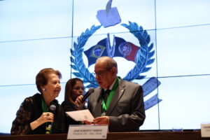 José Roberto Tadros toma posse na Academia Luso-Brasileira de Letras