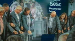 Inauguração do Sesc-SC reúne autoridades e comunidade em tarde festiva