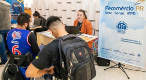 Senac-PR leva oficina de currículos ao 4º Festival Inclusão em Cena