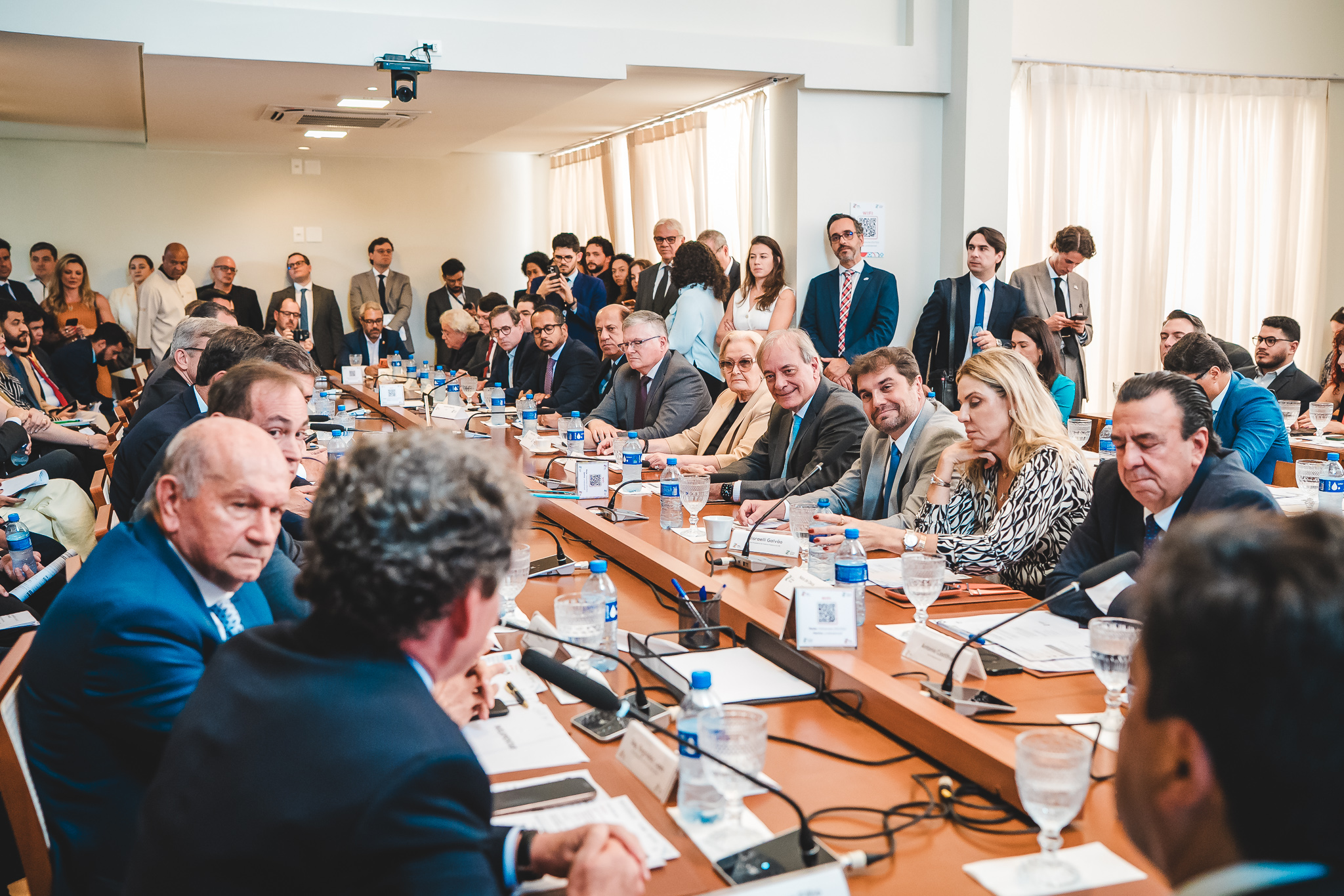Frente Parlamentar debate trabalho, renda e produtividade com a participação da CNC