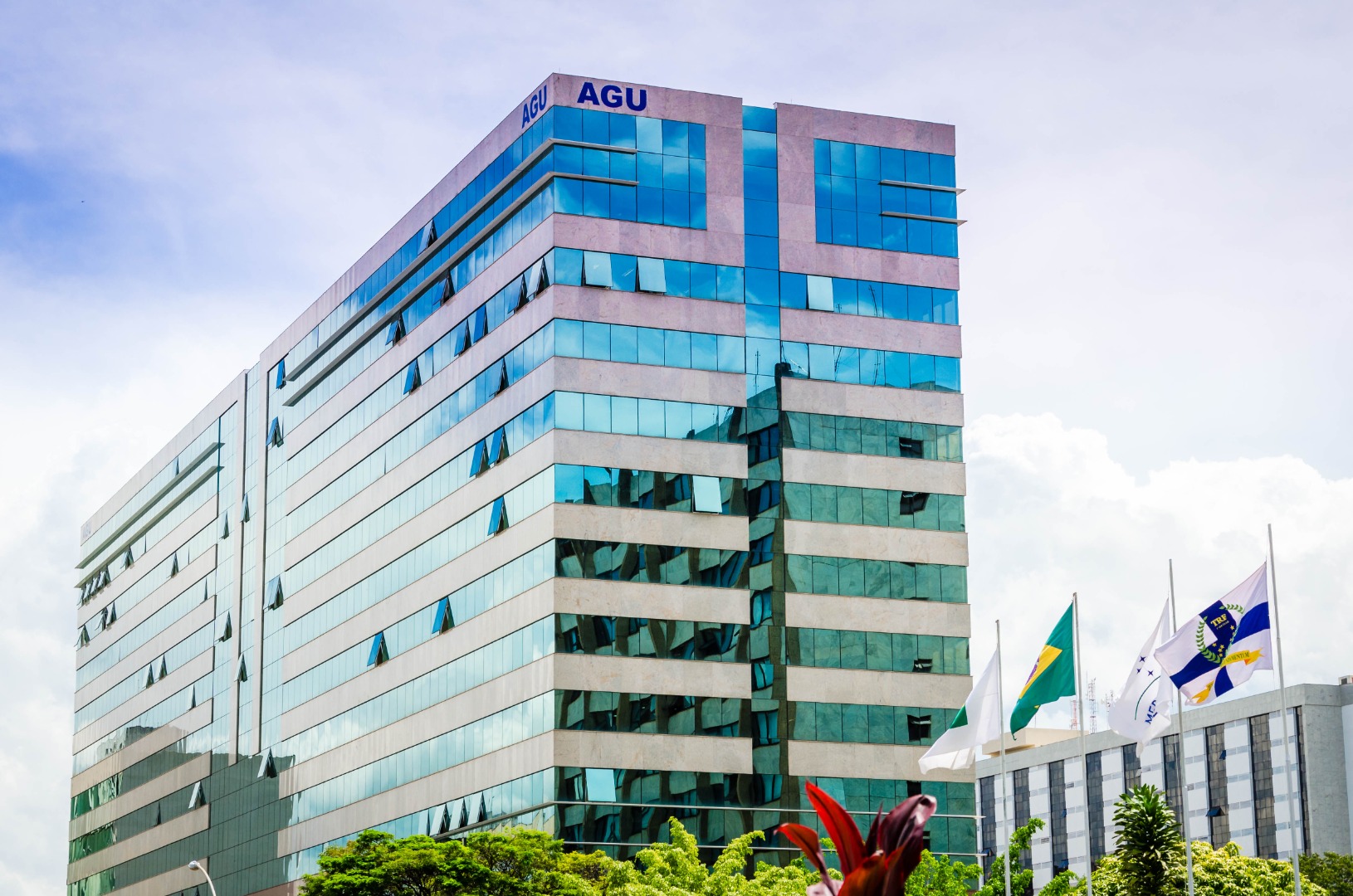 AGU divulga edital para regularização de débitos de pequeno valor