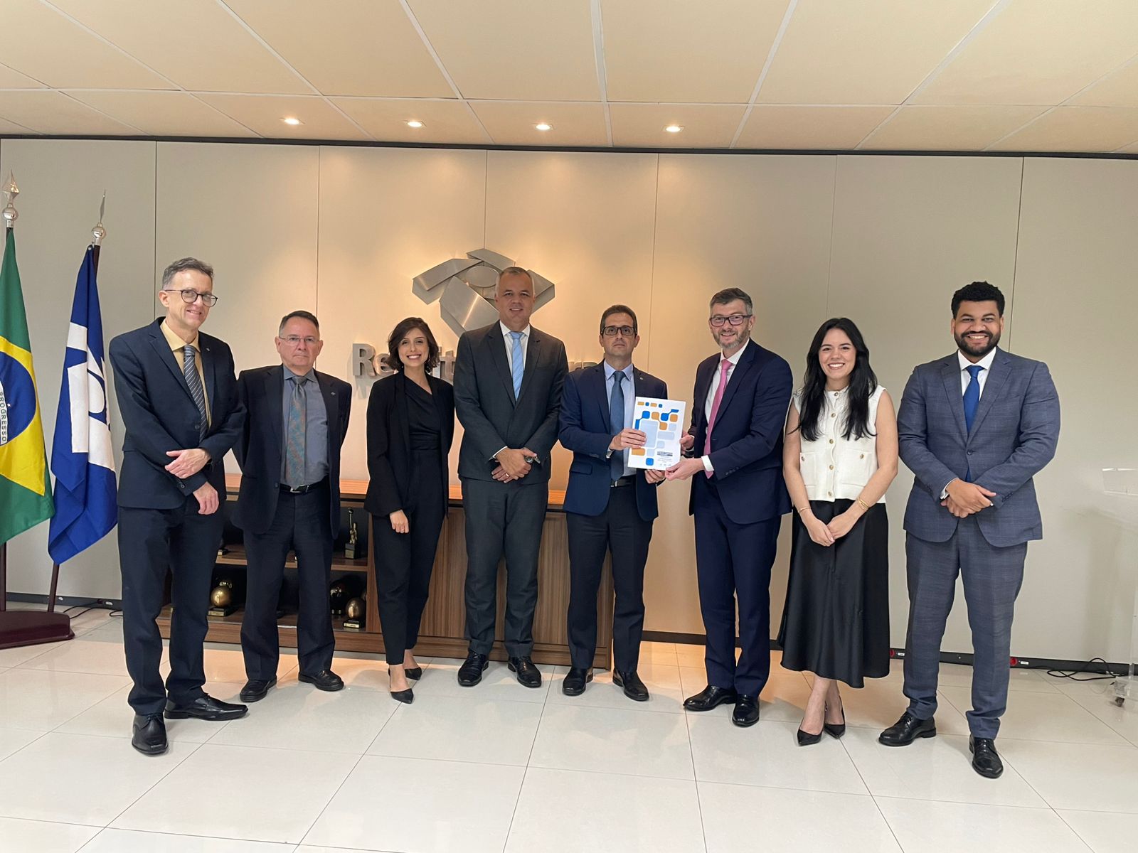 CNC participa de reunião na Receita Federal para discutir regulamentação da reforma tributária