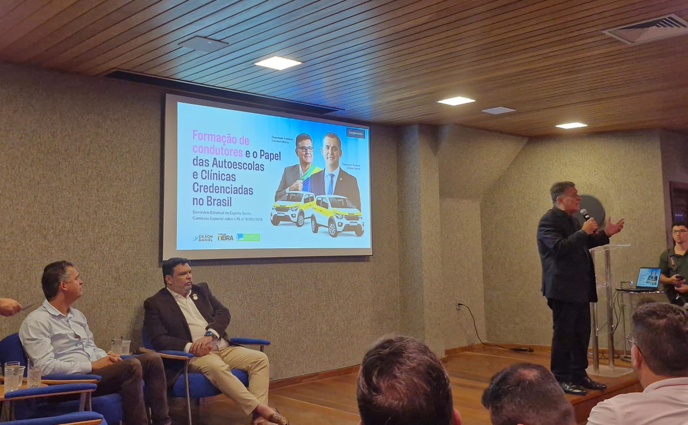 Sistema Comércio participa de debate no ES sobre formação de condutores e autoescolas