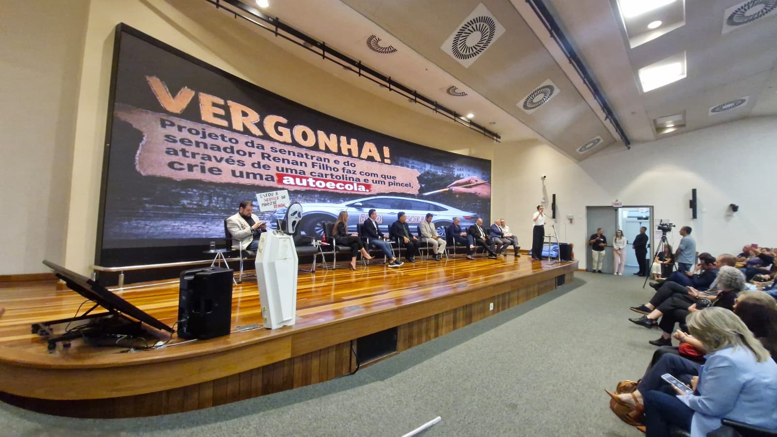 Sistema Comércio participa de seminário em SC sobre segurança no trânsito e formação de condutores