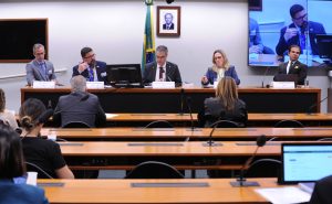 CNC defende segurança jurídica em contratos entre fornecedores e distribuidores