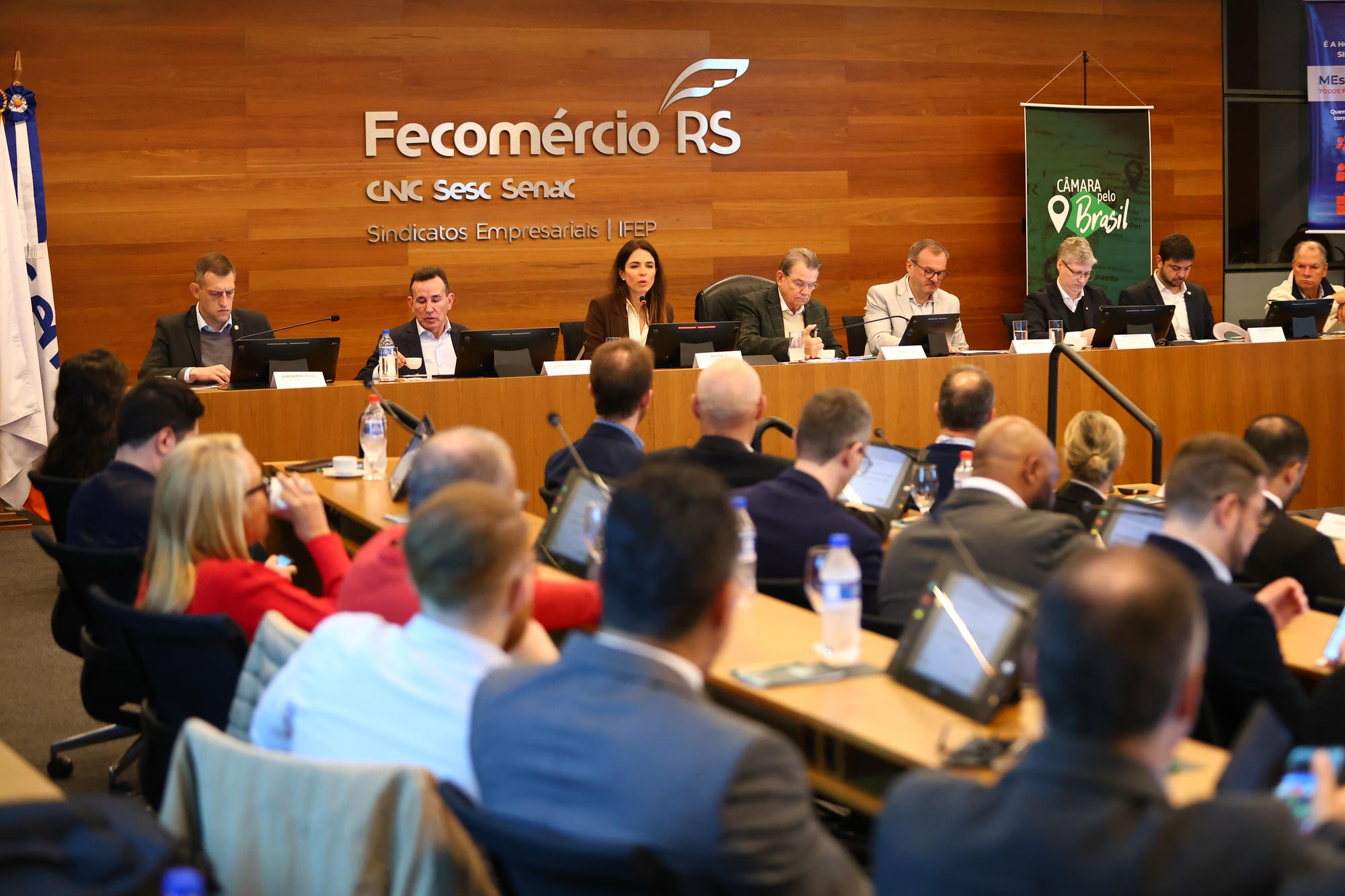 CNC participa de debate sobre atualização do MEI e do Simples Nacional no RS