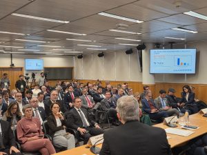Comércio ilegal já retira R$ 179 bilhões do varejo brasileiro e desafia competitividade do setor, adverte CNC