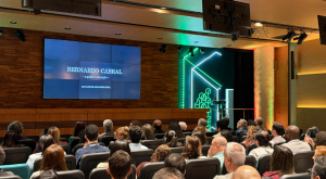 Documentário sobre trajetória do senador Bernardo Cabral é exibido na sede da CNC