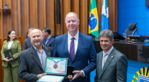 Fecomércio-MS é homenageada com Medalha do Mérito Legislativo em sessão solene da ALEMS