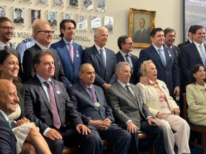 José Roberto Tadros recebe Medalha Somaero de Honra ao Mérito por serviços prestados à sociedade