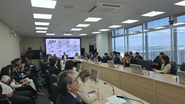CNC defende regulamentação da reforma tributária alinhada à competitividade do transporte aéreo