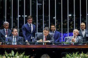 PEC do fim da escala 6×1 é promulgada; CNC defenderá regulamentação para garantir segurança jurídica