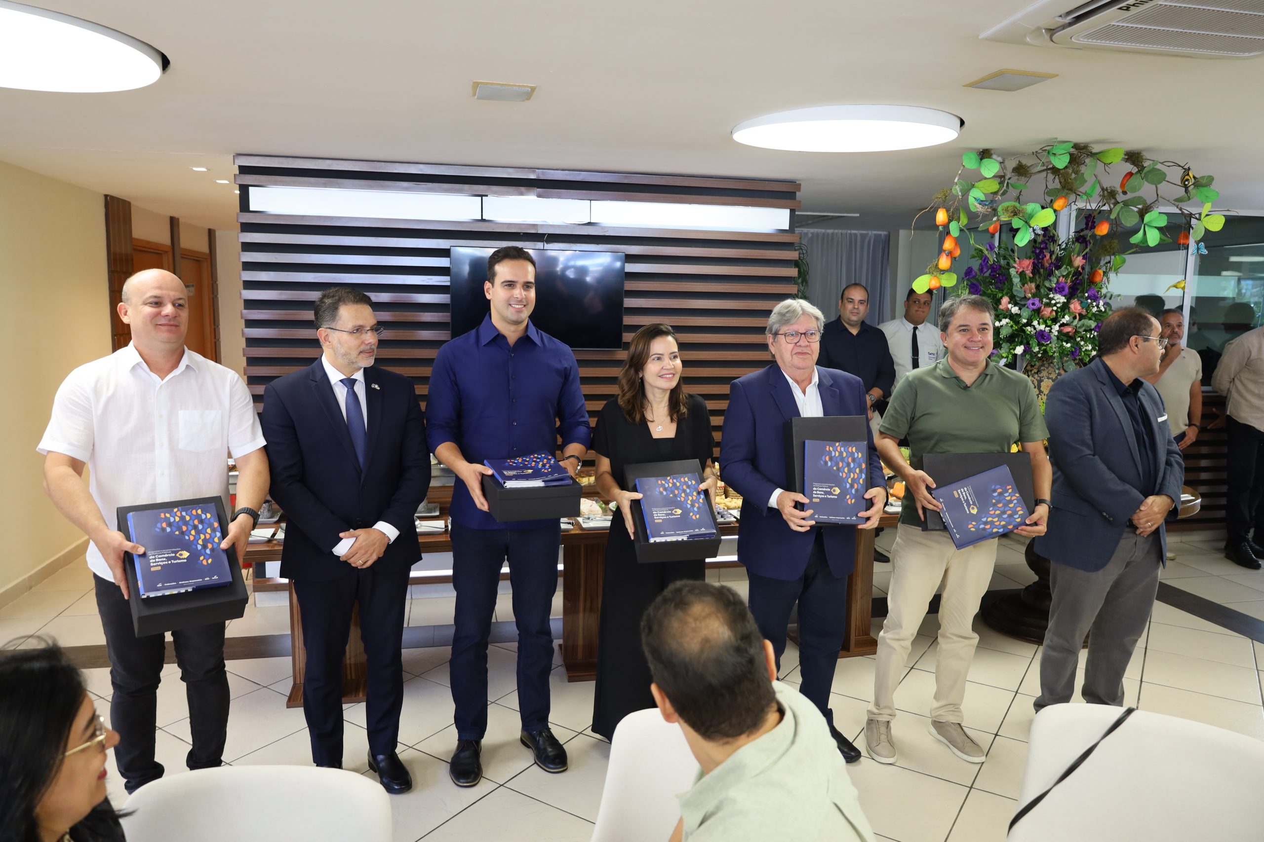 Fecomércio-PB reúne bancada federal e reforça diálogo institucional em defesa do setor produtivo