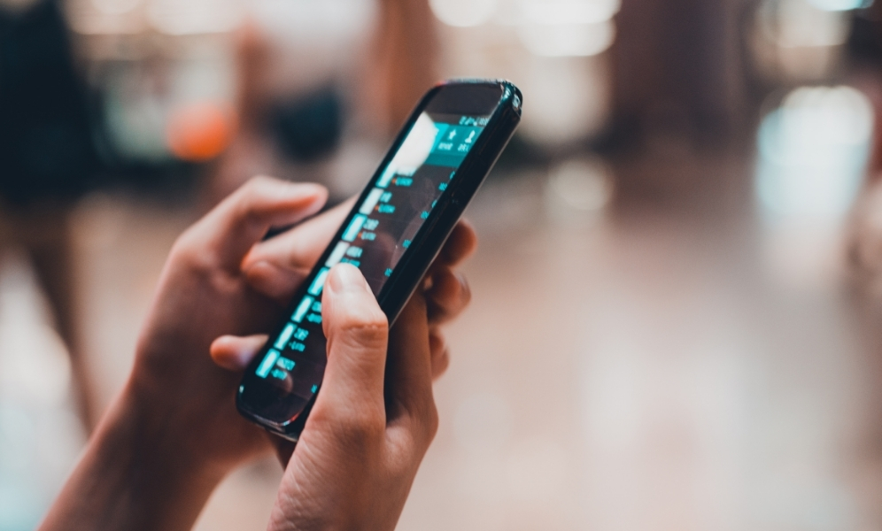 Aplicativos geram 58% das vendas por delivery, mas operação física dos restaurantes não acompanha avanço digital
