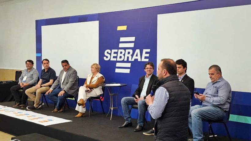 Rolando Brandão participa de evento que marcou assinatura de acordo de cooperação entre municípios da região