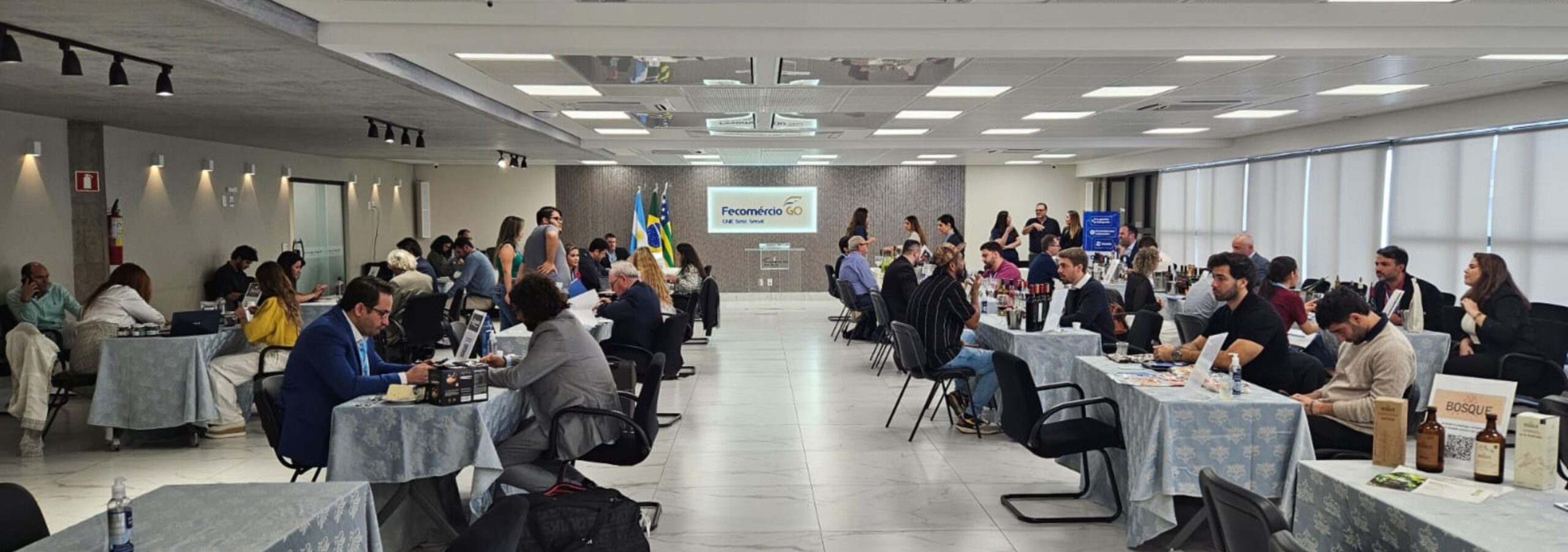 Empresas argentinas de alimentos e bebidas participam de rodada de negócios na Fecomércio