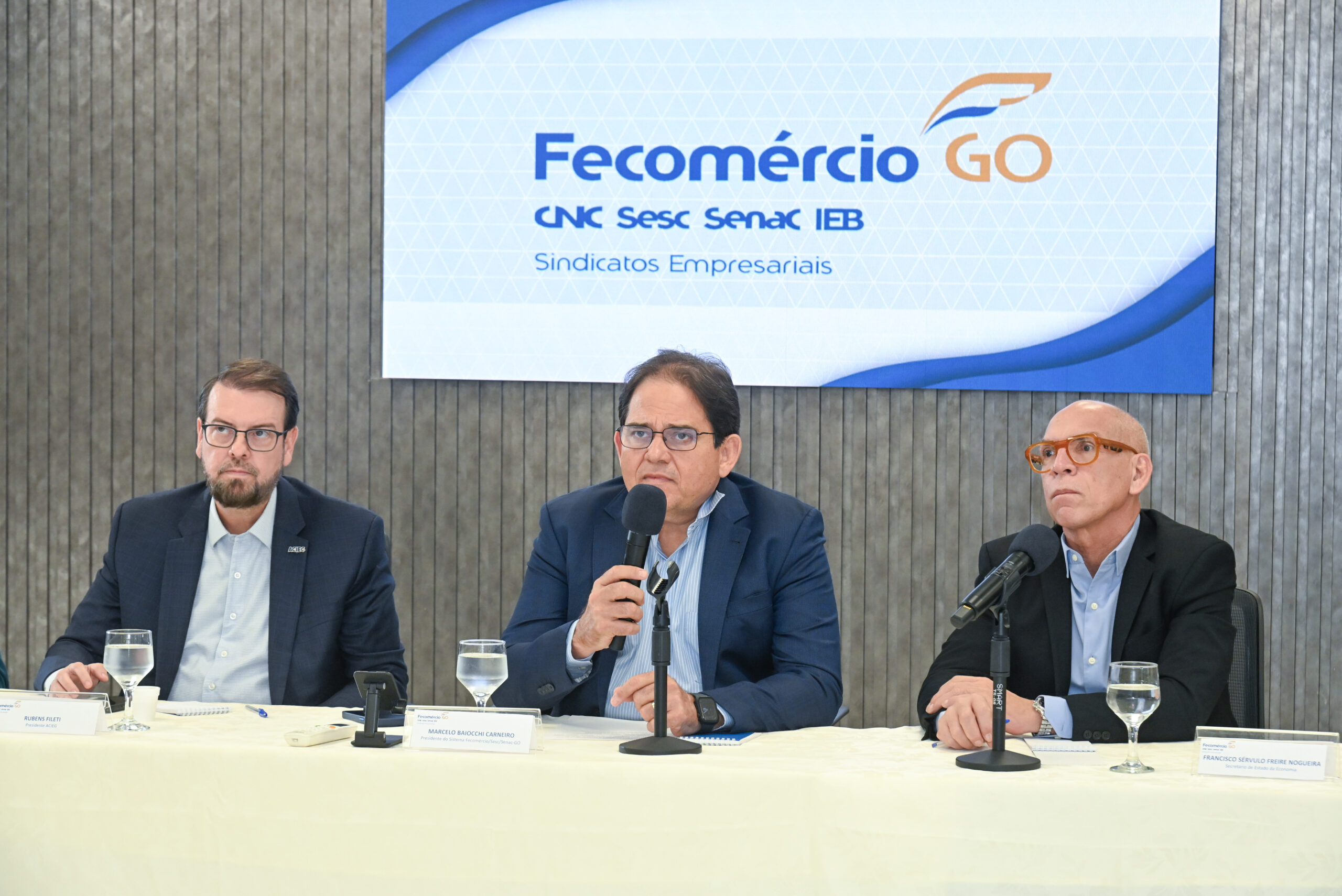Fecomércio-GO e Secretaria de Economia discutem integração de meios de pagamento e documentos fiscais em Goiás
