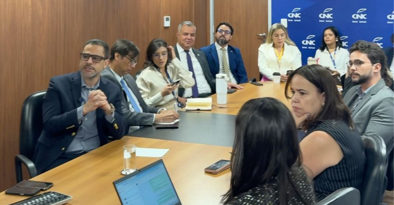 Fecomércio-GO apresenta à CNC proposta de programa de inserção social produtivo