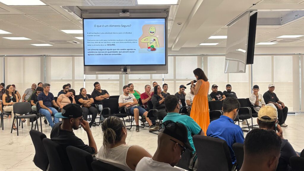 Sindpit-dog realiza curso de boas práticas de manipulação de alimentos em Goiânia para capacitar trabalhadores