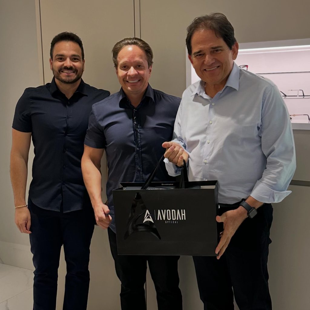 Presidente da Fecomércio-GO visita a Avodah Optical e destaca sua liderança no setor óptico nacional